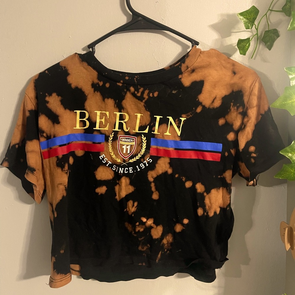 Tie dye graphic tee